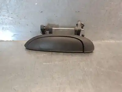 Peça sobressalente para automóvel em segunda mão PUXADOR EXTERIOR DIANTEIRO ESQUERDO por RENAULT CLIO II (BB_, CB_) 1.5 DCI (B/CB07) Referências OEM IAM 7700426086  