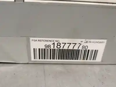 Peça sobressalente para automóvel em segunda mão sistema de áudio / rádio cd por opel vivaro c furgón (k0) 1.5 referências oem iam 9818777780  1628704680
