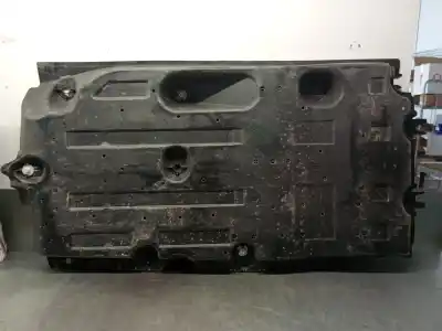 Pezzo di ricambio per auto di seconda mano COPERTURA SKID per FIAT FIAT 600E / 600 MILD HYBRID FIAT 600E / 600 MILD HYBRID Riferimenti OEM IAM 9842626080  
