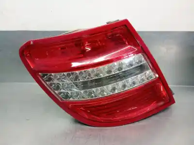 Peça sobressalente para automóvel em segunda mão FAROLIM TRASEIRO ESQUERDO por MERCEDES-BENZ CLASE C (W204) BERLINA 3.0 CDI CAT Referências OEM IAM A2048203964  