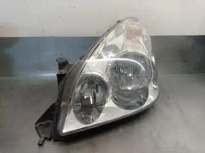 Second-hand car spare part LEFT HEADLIGHT for TOYOTA COROLLA VERSO (R1) 2.2 D-4D Sol OEM IAM references 811700F010  