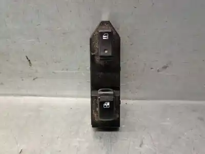 Pezzo di ricambio per auto di seconda mano INTERRUTTORE ALZACRISTALLI ANTERIORE DESTRO per KIA SPORTAGE II (JE_, KM_) 2.0 CRDi Riferimenti OEM IAM 935751F010SS  