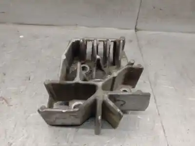 Second-hand car spare part engine support for dacia sandero 1.5 dci oem iam references 8200771226  8200771226