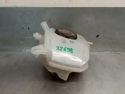 Second-hand car spare part coolant expansion tank for volkswagen taigo (cs1) 1.0 tsi oem iam references 2q0121407d