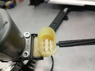 Second-hand car spare part passenger side right window regulator for mini mini (r56) cooper d oem iam references 67622757043  67622757043