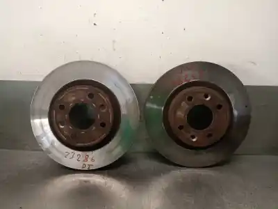 Second-hand car spare part front disc brake for dacia sandero 1.5 dci oem iam references 402067025r