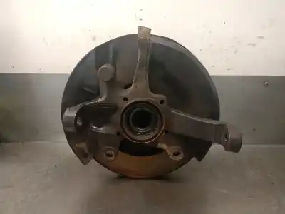 Pièce détachée automobile d'occasion MOYEU DE ROUE AVANT DROITE pour HYUNDAI GALLOPER II (JK-01) 2.5 TD INTERCOOLER Références OEM IAM D4BH  