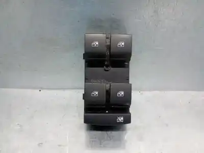 Recambio de automóvil de segunda mano de MANDO ELEVALUNAS DELANTERO IZQUIERDO para OPEL MOKKA / MOKKA X (J13) 1.4 (_76) referencias OEM IAM 13305011  
