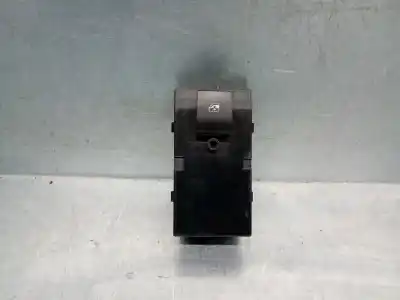 Peça sobressalente para automóvel em segunda mão BOTÃO / INTERRUPTOR ELEVADOR VIDRO DIANTEIRO DIREITO por OPEL MOKKA / MOKKA X (J13) 1.4 (_76) Referências OEM IAM 13301886  