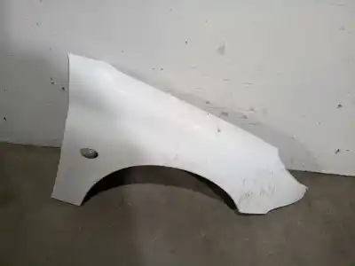 Peça sobressalente para automóvel em segunda mão GUARDA-LAMAS DIANTEIRO DIREITO por PEUGEOT 206 BERLINA 1.9 Diesel Referências OEM IAM 5611118  