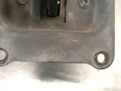 Автозапчасти б/у дверной фиксатор за citroen berlingo xtr 1.6 hdi 92 ссылки oem iam 9681466280  8731r2