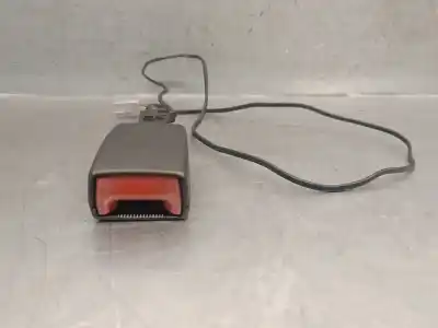 Recambio de automóvil de segunda mano de ENGANCHE CINTURON para FIAT LINEA (323_, 110_) 1.3 JTD MULTIJET (323AXB1A) referencias OEM IAM 212700001  