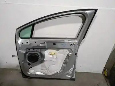 Recambio de automóvil de segunda mano de puerta delantera derecha para peugeot 3008 1.6 16v referencias oem iam 9004av  9004av