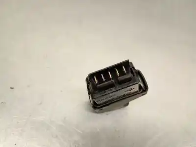 Second-hand car spare part rear left power window switch for dacia logan mcv (ks_) 1.5 dci (ks0w) oem iam references 8200467793  8200467793