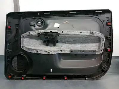 Recambio de automóvil de segunda mano de guarnecido puerta delantera izquierda para fiat 500 abarth 1.4 99kw referencias oem iam 51779923  51779924