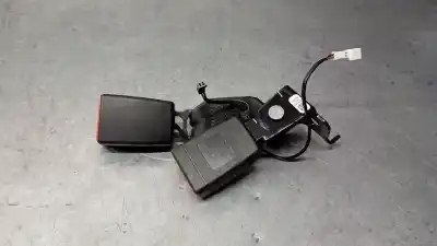 Recambio de automóvil de segunda mano de ENGANCHE CINTURON TRASERO DERECHO para BMW X3 (G01, F97) XDRIVE 20 D MILD-HYBRID referencias OEM IAM 72117414288  
