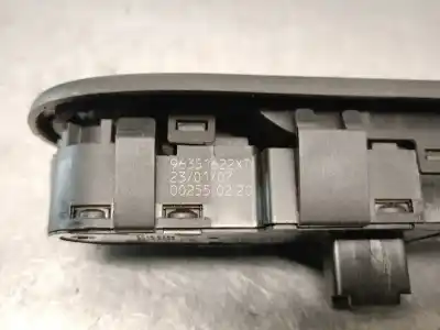 Автозапчастина б/у передні вікний вмикач для peugeot 307 break/sw (s2) 1.6 16v cat посилання на oem iam 9635122xt  6554e4