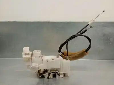 Автозапчастина б/у замок передній праві двері для subaru legacy familiar/outback b13 (bp) 2.5i outback посилання на oem iam 61031ag021  61031ag021