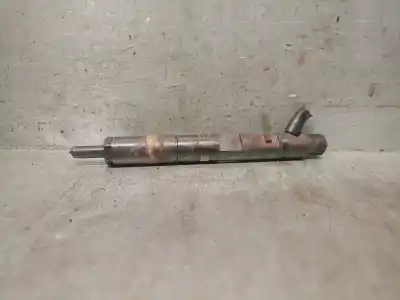 Peça sobressalente para automóvel em segunda mão Injetor por DACIA LOGAN MCV (KS_) 1.5 dCi (KS0W) Referências OEM IAM 8200815416  8200815416