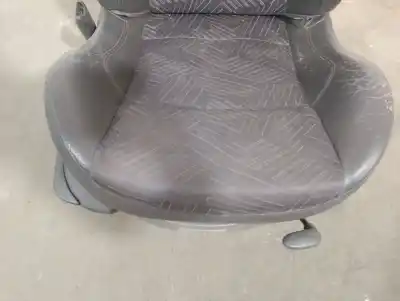 Автозапчастина б/у передне праве сиділо для renault laguna ii (bg0) 1.9 dci diesel посилання на oem iam 7701048422  