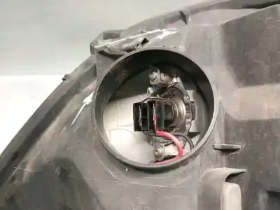 Peça sobressalente para automóvel em segunda mão farol / farolim direito por toyota corolla (_e12_) 2.0 d-4d (cde120_) referências oem iam 811100215000 89006309 valeo 811100215000