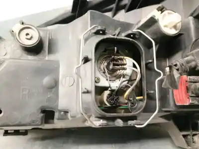 Peça sobressalente para automóvel em segunda mão farol / farolim direito por toyota corolla (_e12_) 2.0 d-4d (cde120_) referências oem iam 8113013300  8113013300