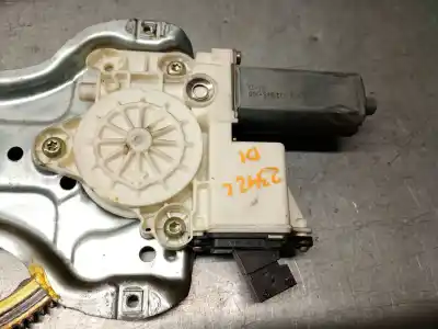 Second-hand car spare part driver left window regulator for toyota corolla (_e12_) 2.0 d-4d (cde120_) oem iam references 6982002120  6982002120