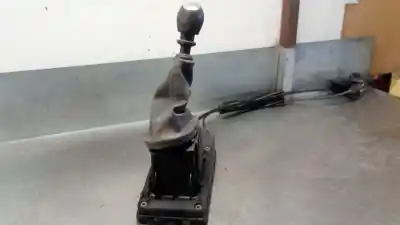 Second-hand car spare part gear lever for dacia duster (hs_) 1.5 dci (hsaj) oem iam references 341080304r  341080304r