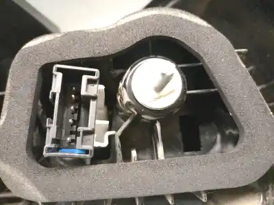 Автозапчастина б/у лівий ход ліхар для opel corsa f 1.2 (68) посилання на oem iam 9829317980  