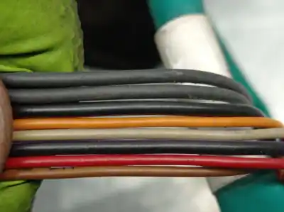 Pezzo di ricambio per auto di seconda mano retrovisore destro per peugeot 308 sw i (4e_, 4h_) 1.6 16v riferimenti oem iam 8153nc  8153nc