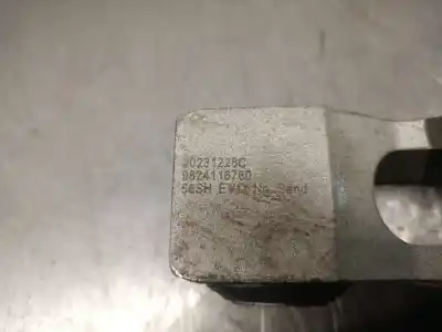 Second-hand car spare part gearbox support for opel corsa f 1.2 (68) oem iam references 9824118780  9824118780