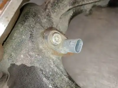 Автозапчасти б/у передняя правая кулачка за opel corsa f 1.2 (68) ссылки oem iam hn05  hn05