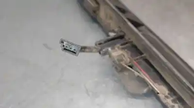 Second-hand car spare part tailgate back door handle for mini mini (r50,r53) 1.4 16v turbodiesel cat oem iam references 51130395503  51130395503