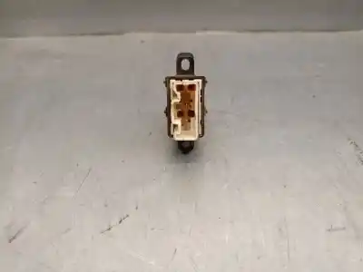 Peça sobressalente para automóvel em segunda mão botão / interruptor elevador vidro traseiro direito por ford ranger (er, eq, r_) 2.5 td 4x4 referências oem iam 3m3514529ca  1431358 Peça sobressalente para automóvel em segunda mão botão / interruptor elevador vidro traseiro direito por ford ranger (er, eq, r_) 2.5 td 4x4 referências oem iam 3m3514529ca  1431358