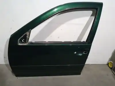 Recambio de automóvil de segunda mano de PUERTA DELANTERA IZQUIERDA para VOLKSWAGEN GOLF IV BERLINA (1J1)  referencias OEM IAM 1J4831055H  1J4831055H