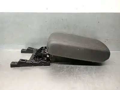 Автозапчасти б/у центральный подлокотник за kia stonic (yb) 1.0 t-gdi ссылки oem iam 84660h8000wk