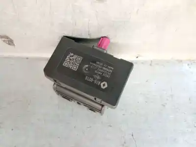 Second-hand car spare part antenna for dacia sandero iii 1.0 tce 90 oem iam references 282124407r  282124407r
