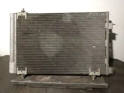 Recambio de automóvil de segunda mano de CONDENSADOR / RADIADOR AIRE ACONDICIONADO para CITROEN C4 BERLINA 1.4 16V referencias OEM IAM 9650545980  
