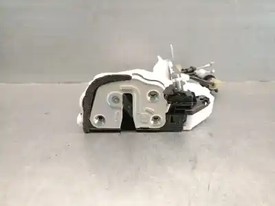 Автозапчастина б/у замок заднього правого дверя для mazda 3 fastback (bp) 2.0 skyactiv-g m hybrid посилання на oem iam 7290mgz  