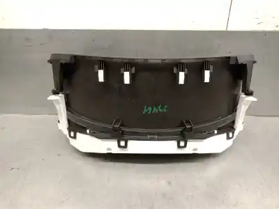 Peça sobressalente para automóvel em segunda mão quadrante por mazda 3 fastback (bp) 2.0 skyactiv-g m hybrid referências oem iam dfr755430a  