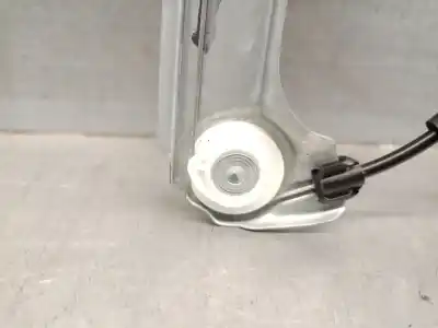 Автозапчастина б/у регулятор переднього правого скла для mazda 3 fastback (bp) 2.0 skyactiv-g m hybrid посилання на oem iam bcjh5858x  