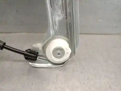 Автозапчастина б/у регулятор вікна передній лівий для mazda 3 fastback (bp) 2.0 skyactiv-g m hybrid посилання на oem iam bcjh5958x  