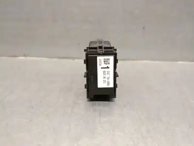 Автозапчастина б/у передній правий віконний вимикач для mazda 3 fastback (bp) 2.0 skyactiv-g m hybrid посилання на oem iam bdgf66370  