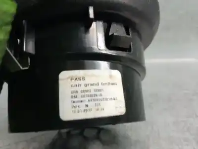 Автозапчастина б/у аератор для smart forfour fastback (453) 0.9 (453.044, 453.053) посилання на oem iam 687600261r  a45383051019