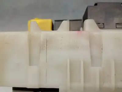 Автозапчасти б/у блок реле/предохранителей за ford focus turnier (cak) 1.8 tddi turbodiesel cat ссылки oem iam 2m5t14a073ab  2m5t14a073ab