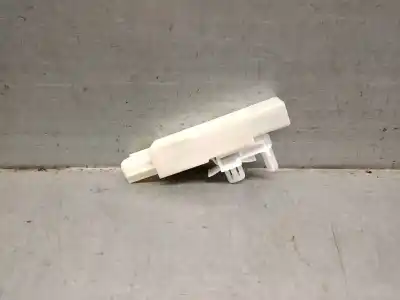 Автозапчастина б/у антена для mazda 3 fastback (bp) 2.0 skyactiv-g m hybrid посилання на oem iam kd47676nxa