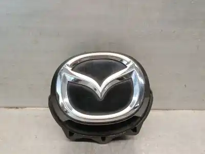 Second-hand car spare part tailgate back door handle for mazda 3 fastback (bp) 2.0 skyactiv-g m hybrid oem iam references bdmt50854