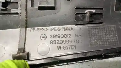 Second-hand car spare part decorative moulding for opel corsa f 1.2 (68) oem iam references 39180812  39180812