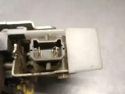 Second-hand car spare part rear left door lock for renault clio ii fase i (b/cbo) 1.2 oem iam references 825031992r  825031992r