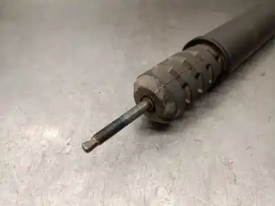 Pezzo di ricambio per auto di seconda mano ammortizzatore posteriore destro per dacia sandero 1.5 dci riferimenti oem iam 562107788r  562107788r